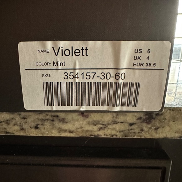 JustFab Platform Mary Jane Baby Doll Heels in Mint ( Perfect for Halloween ) - Picture 2 of 14